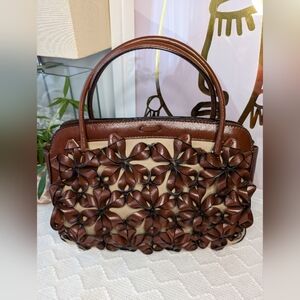 EUC Valentino Garavani Shoulder Bag